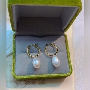 - 18K Gold Vermeil Baroque Fresh water pearl Hoop earrings